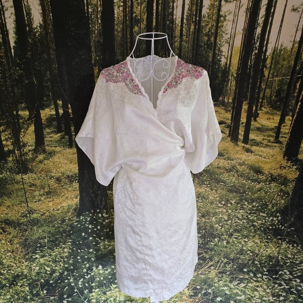 Vintage Val Mode White Satin Robe Dress – One Size